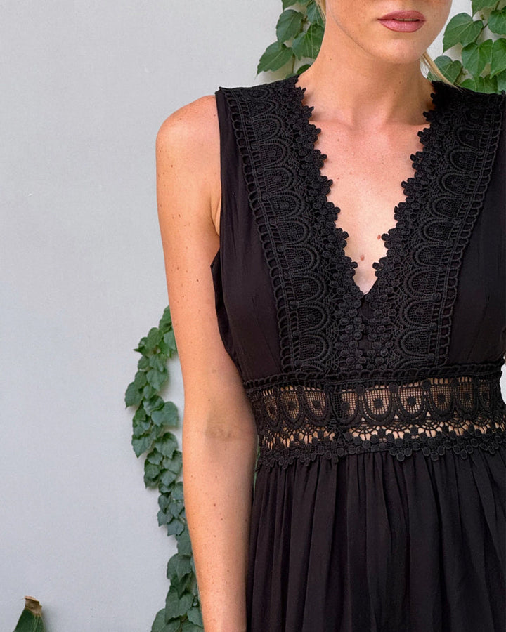 Aurélie™ Cover| Elegant Lace Dress with V-Neck